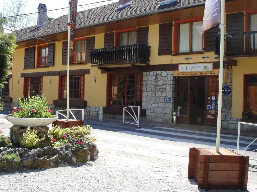 Hotel Restaurant Davat Brison-Saint-Innocent Exterior foto