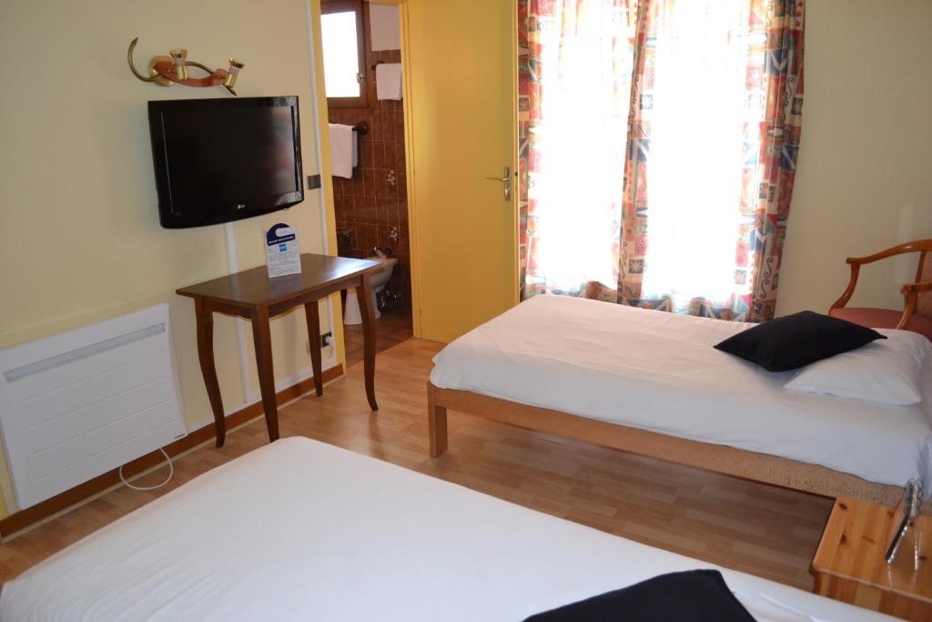 Hotel Restaurant Davat Brison-Saint-Innocent Quarto foto