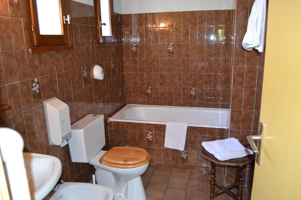 Hotel Restaurant Davat Brison-Saint-Innocent Quarto foto