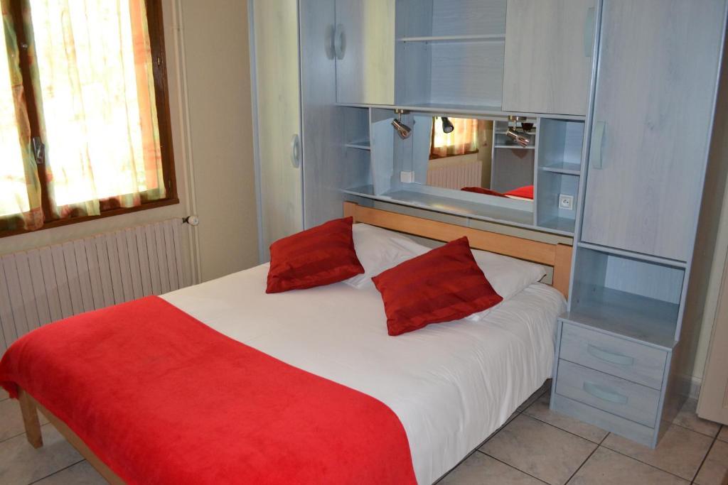 Hotel Restaurant Davat Brison-Saint-Innocent Quarto foto